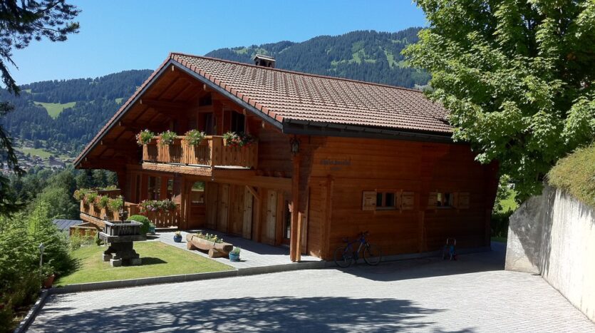 Chalet Susabel Parking Area