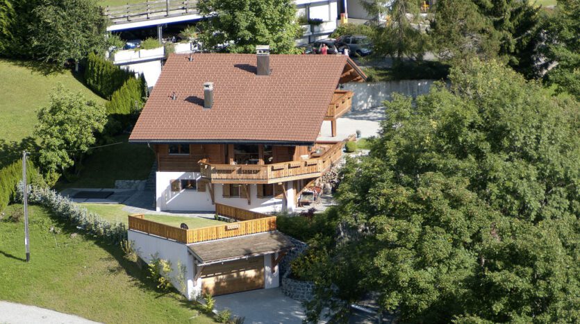 Chalet Susabel Building Wide Angle View