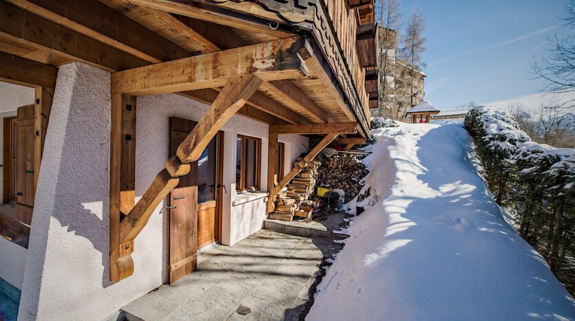 Chalet Susabel Walkway