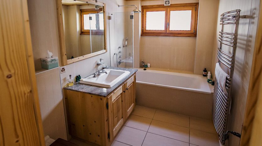 Chalet Susabel Bathroom Area