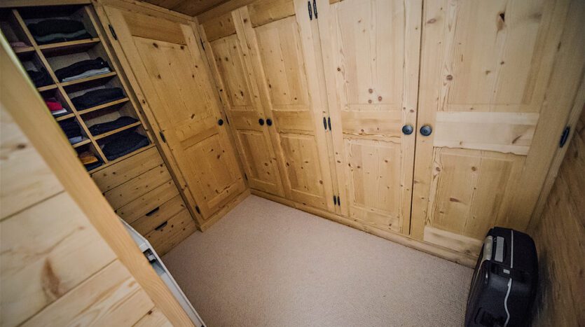 Chalet Susabel Bedroom Wardrobes
