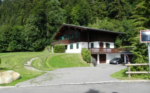 Chalet Framboise, 11 Chemin des Plans 1885 Chesires Switzerland