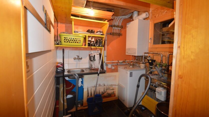 Chalet Tangas Utility Room
