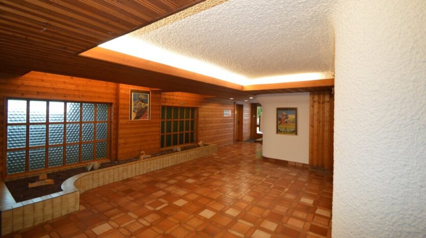 Le President Entrance Area