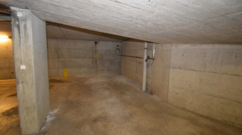 Le President Underground Side Angle