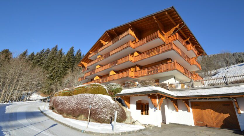 Grand Roc Outside Building