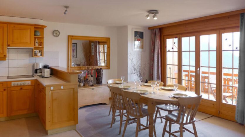 Grand Roc Dining Room And Kitchen