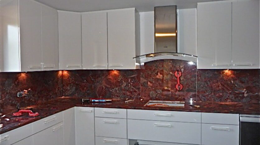 Villa Le Riou Kitchen